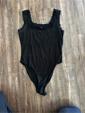 SHEIN Black Ribbed Lace-Trim Bodysuit